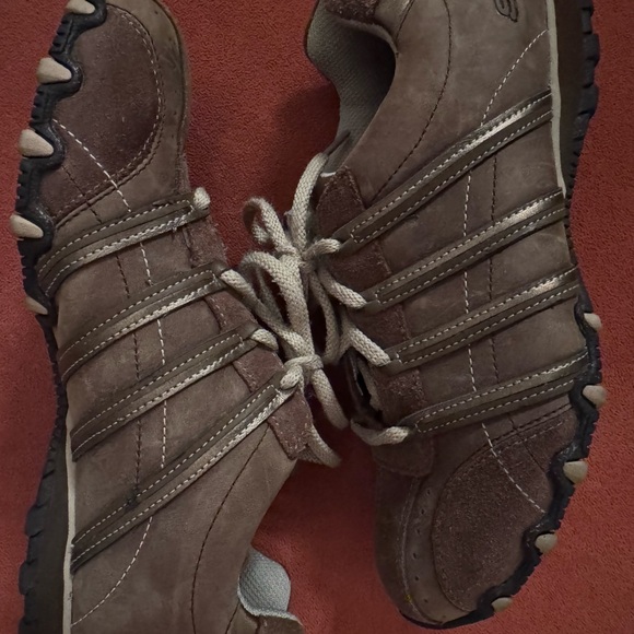 Skechers Brown Leather Walking Sneakers | Size 6.5 - Picture 4 of 7
